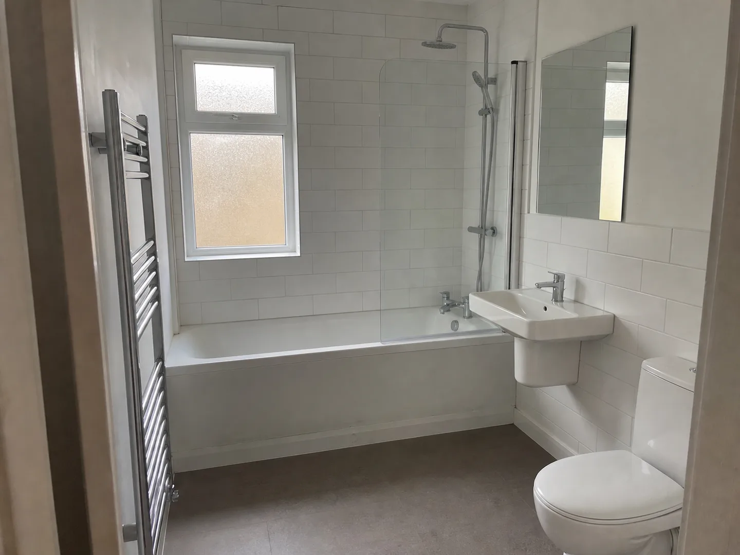 Bathroom End of Tenancy Clean